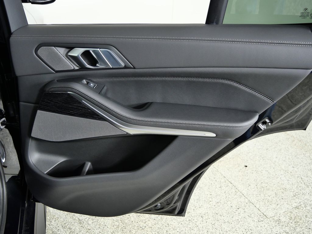 Thumbnail: 2026 BMW X5 - 25