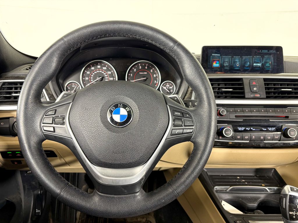 Thumbnail: 2017 BMW 3 Series - 8