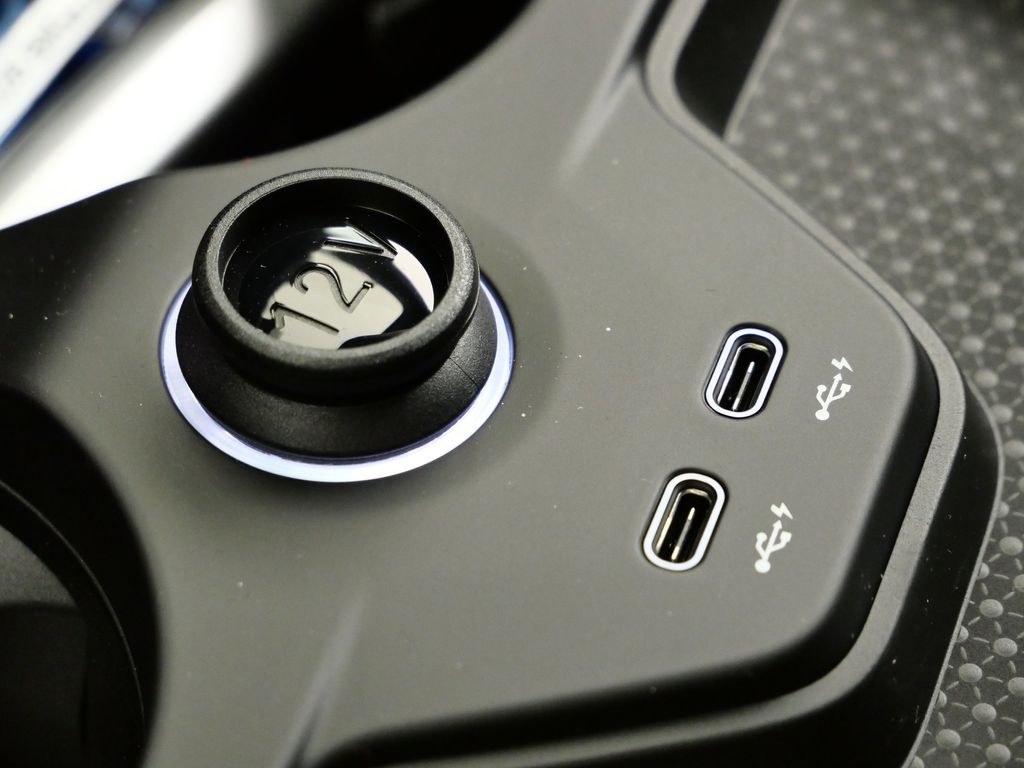 Thumbnail: 2026 BMW iX - 48