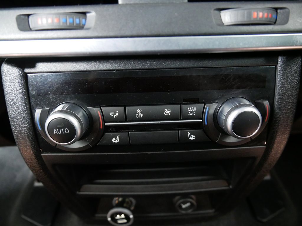 Thumbnail: 2015 BMW X5 - 30