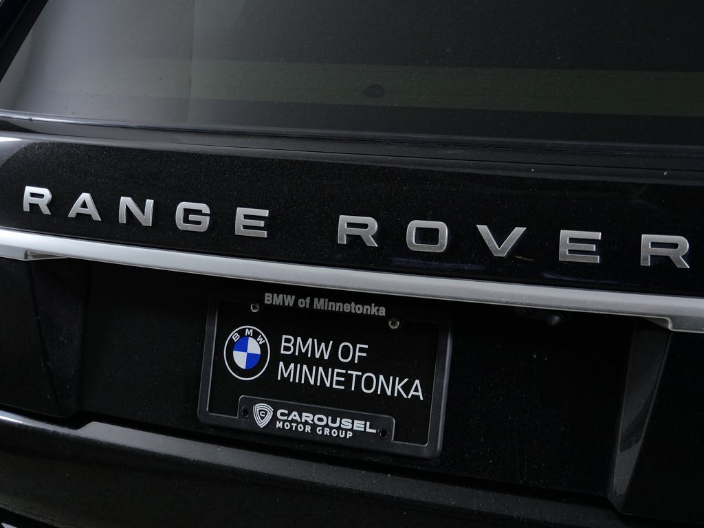 Thumbnail: 2018 Land Rover Range Rover - 12