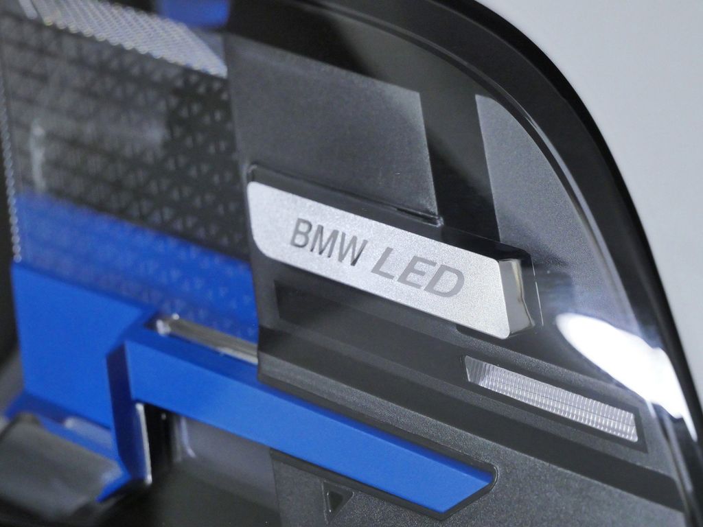 Thumbnail: 2026 BMW X5 - 4
