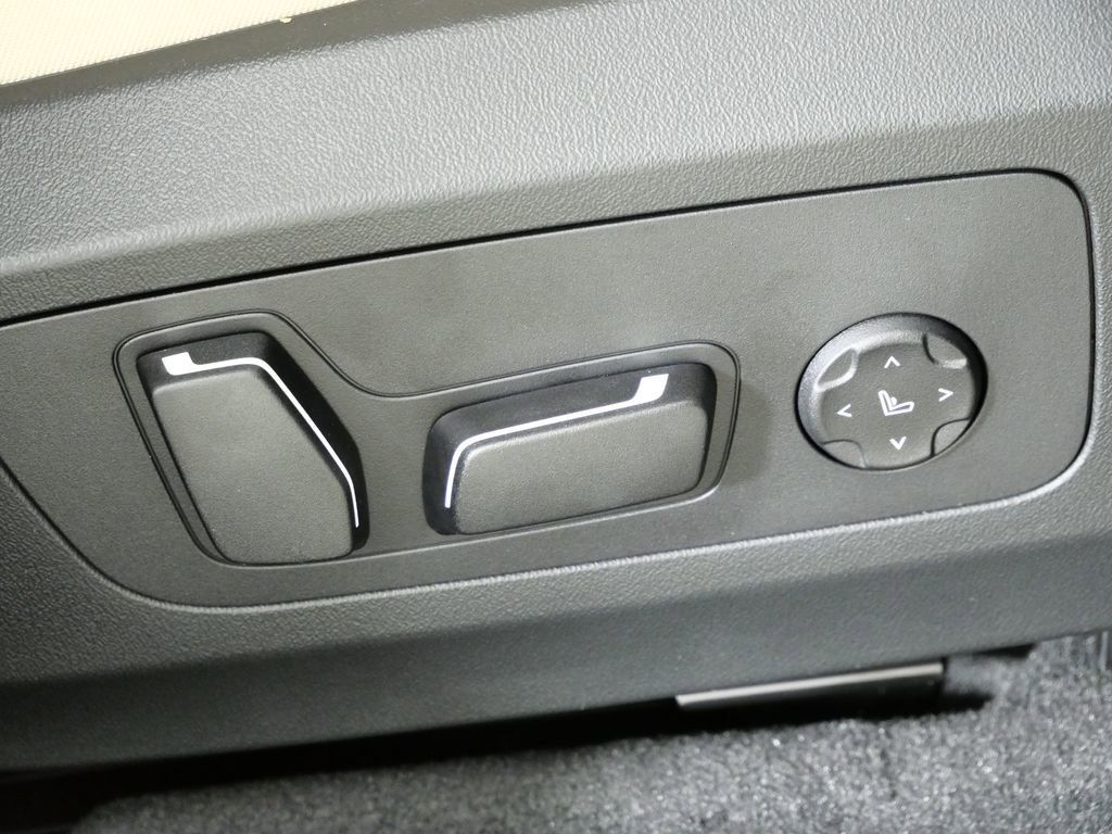 Thumbnail: 2026 BMW X3 - 25