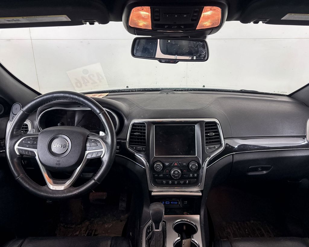 Thumbnail: 2016 Jeep Grand Cherokee - 9