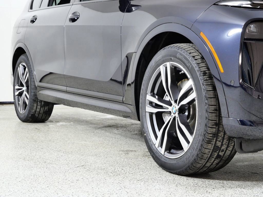 Thumbnail: 2026 BMW X7 - 7