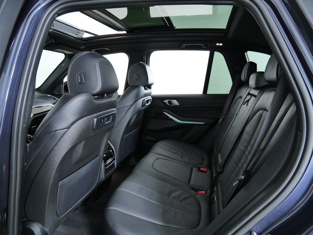 Thumbnail: 2020 BMW X5 - 28