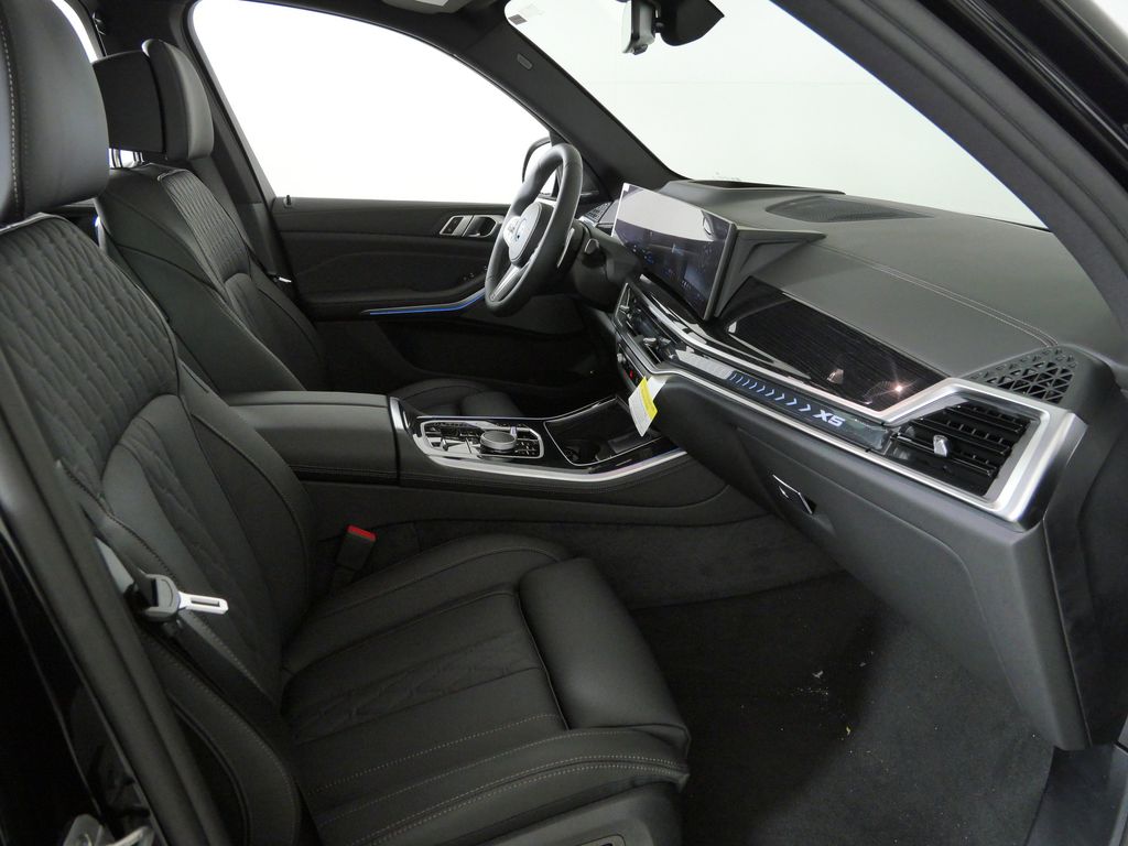 Thumbnail: 2026 BMW X5 - 20