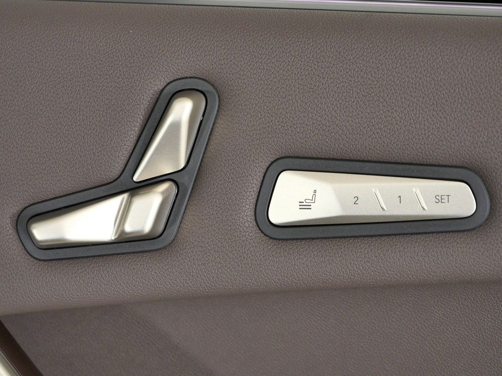 Thumbnail: 2026 BMW iX - 23