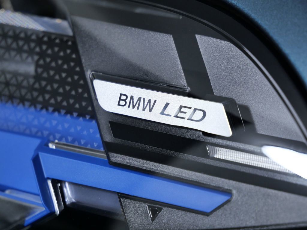 Thumbnail: 2026 BMW X5 - 6