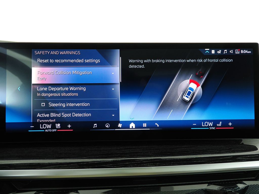 Thumbnail: 2026 BMW X7 - 42