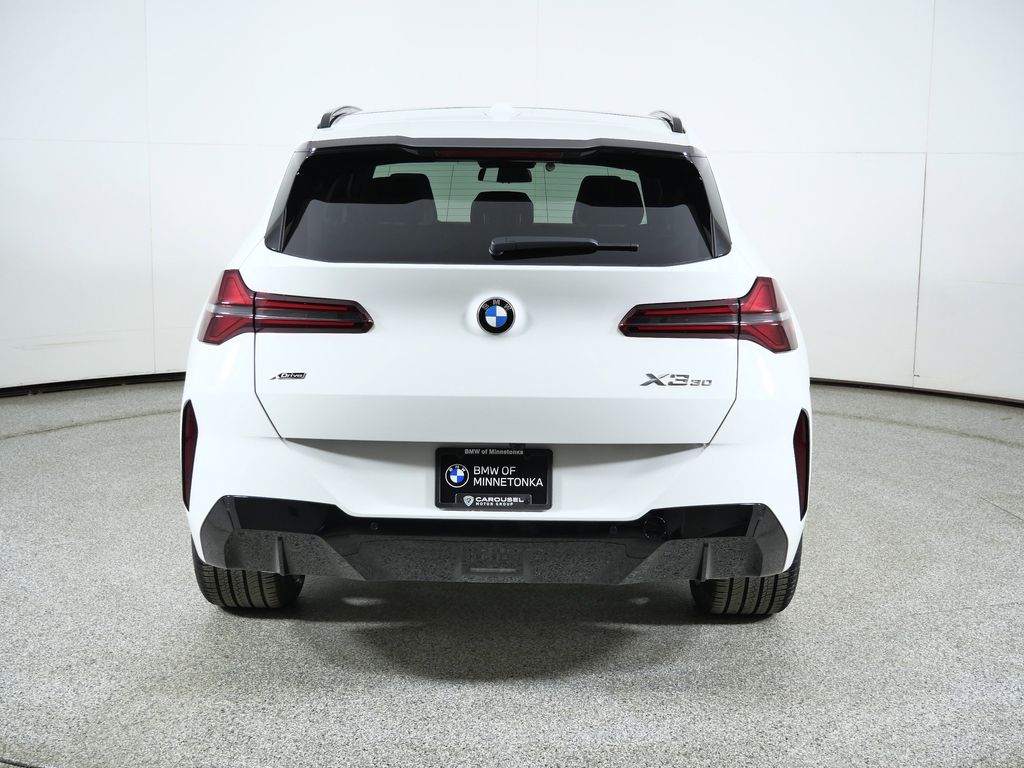 Thumbnail: 2026 BMW X3 - 10