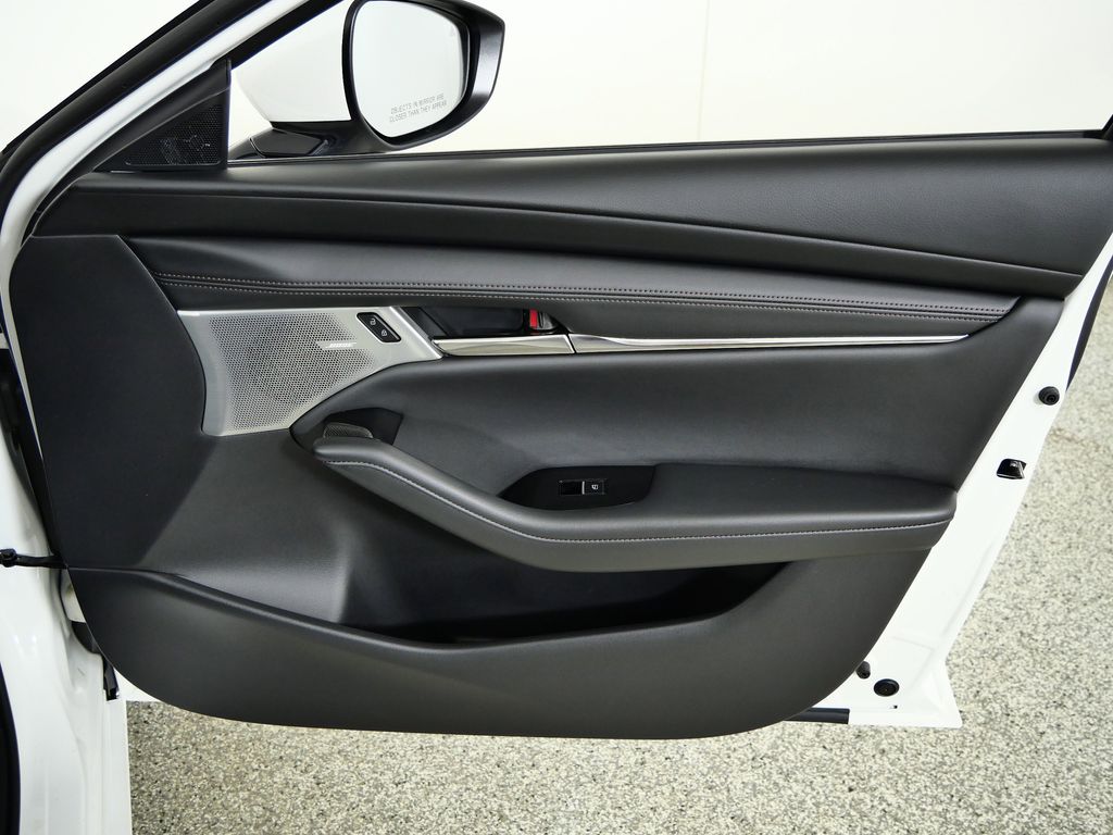 Thumbnail: 2025 Mazda Mazda3 - 20