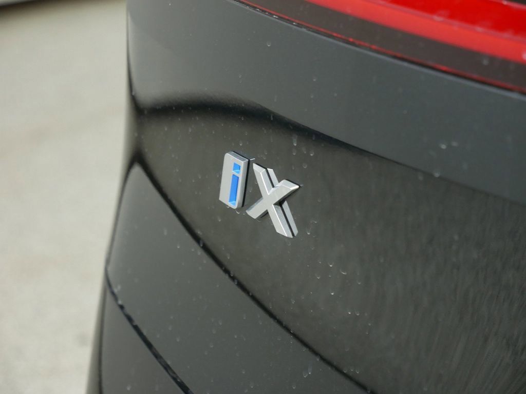 Thumbnail: 2025 BMW iX - 14
