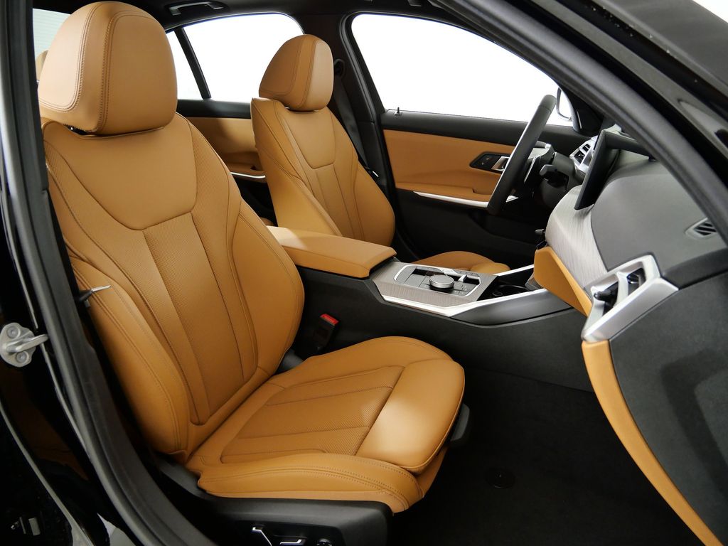 Thumbnail: 2026 BMW 3 Series - 21