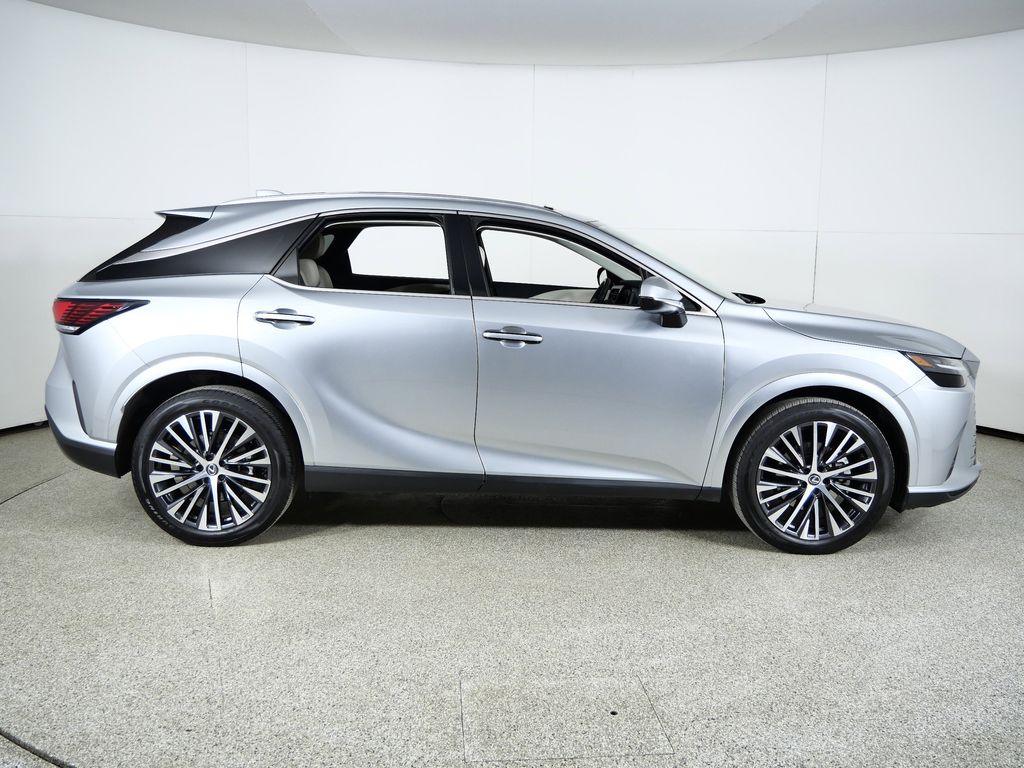 Thumbnail: 2023 Lexus RX - 9