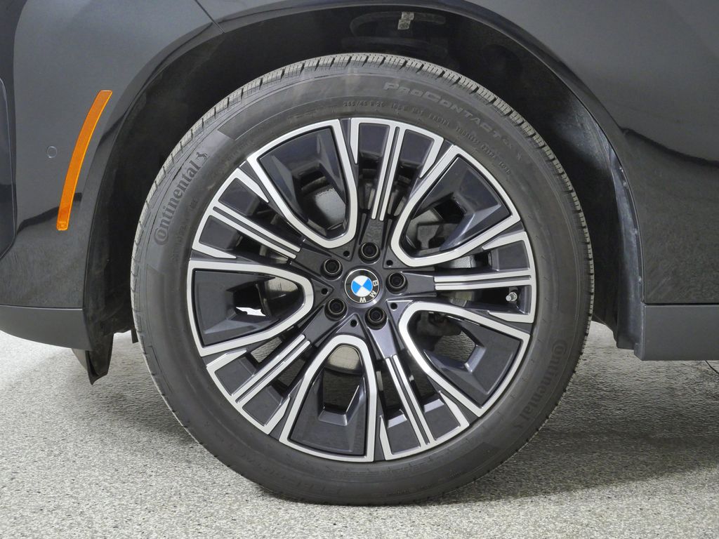 Thumbnail: 2025 BMW X3 - 21