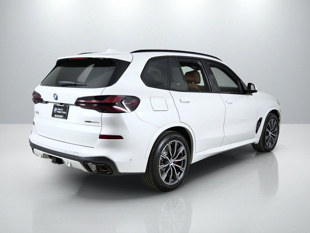 Thumbnail: 2026 BMW X5 - 9