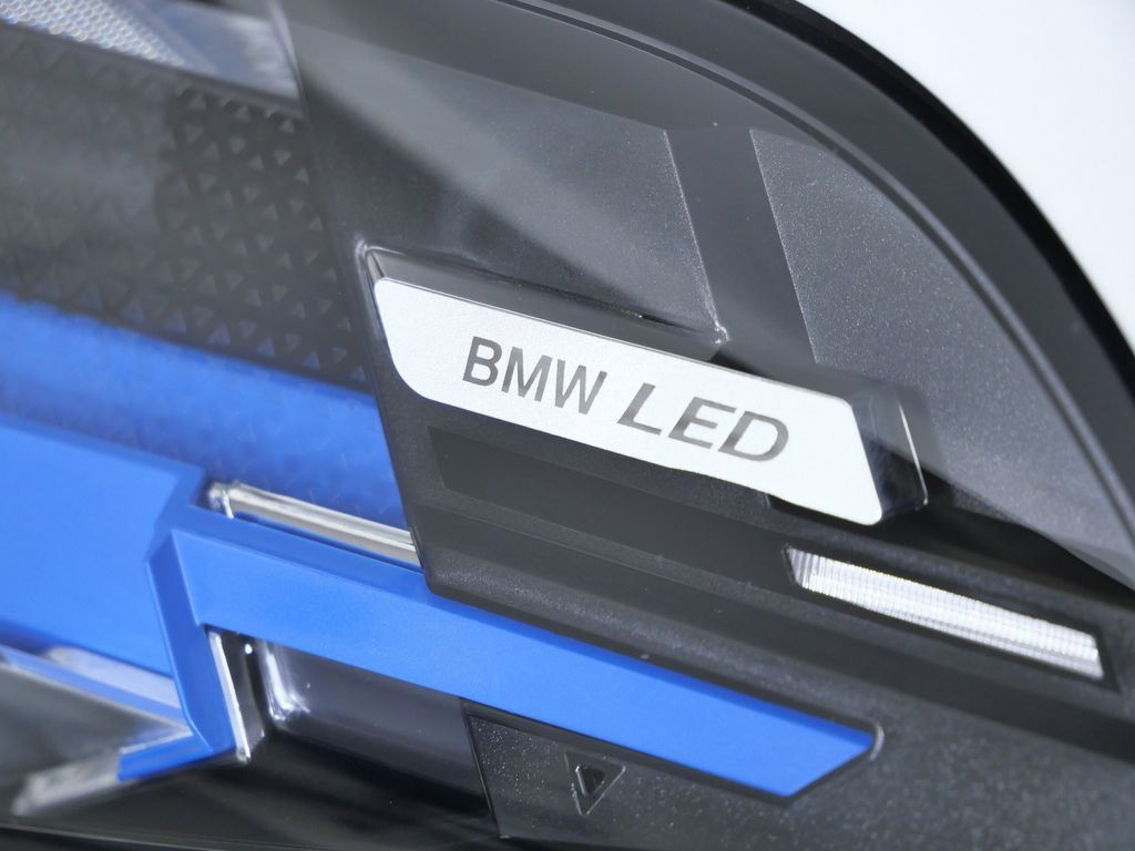 Thumbnail: 2026 BMW X5 - 4