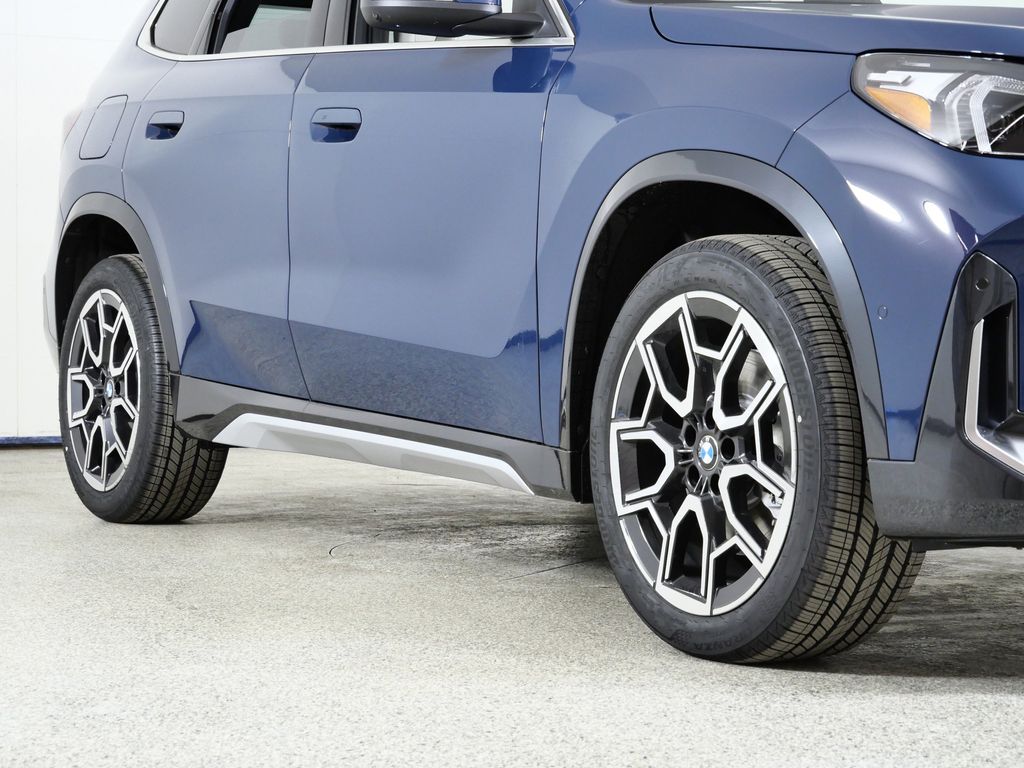 Thumbnail: 2026 BMW X1 - 6