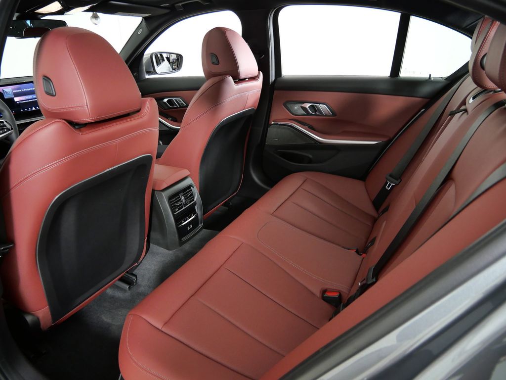 Thumbnail: 2025 BMW 3 Series - 35