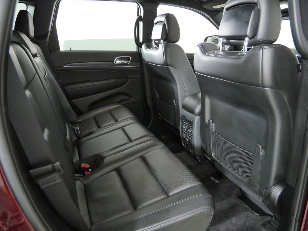 Thumbnail: 2018 Jeep Grand Cherokee - 24