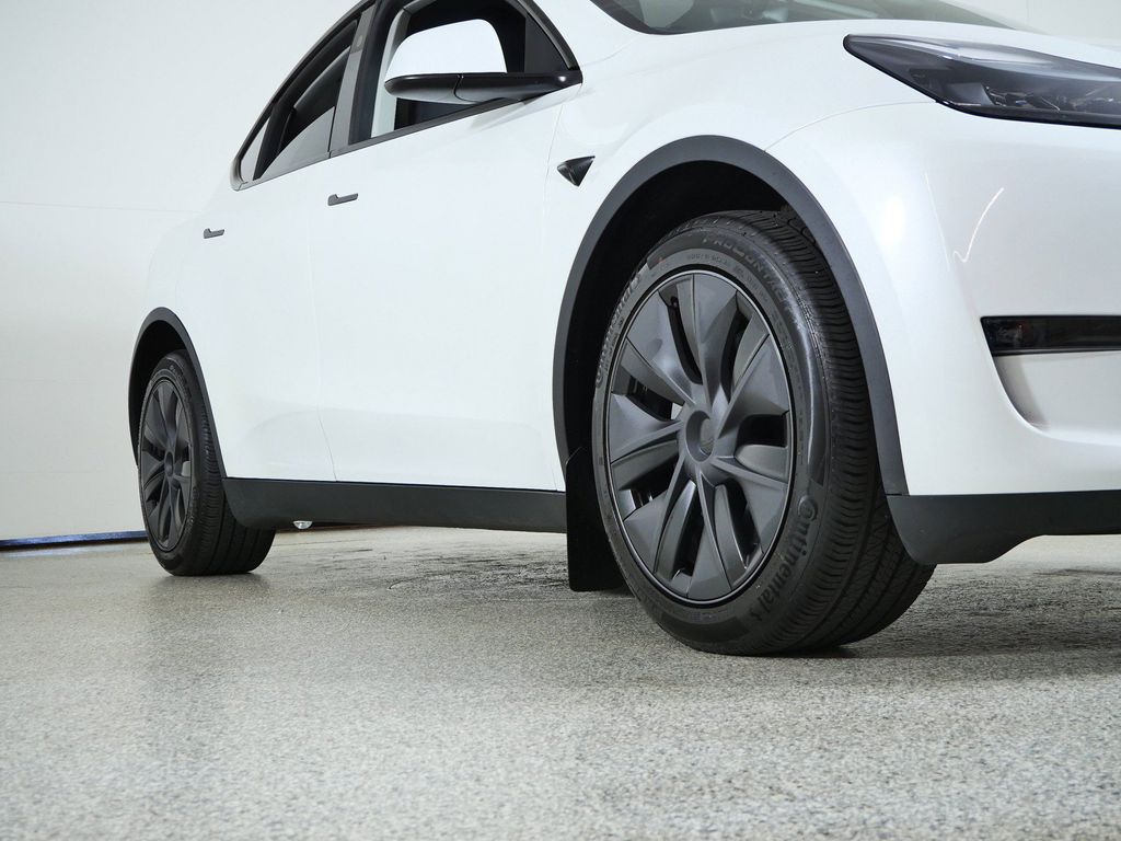 Thumbnail: 2025 Tesla Model Y - 7