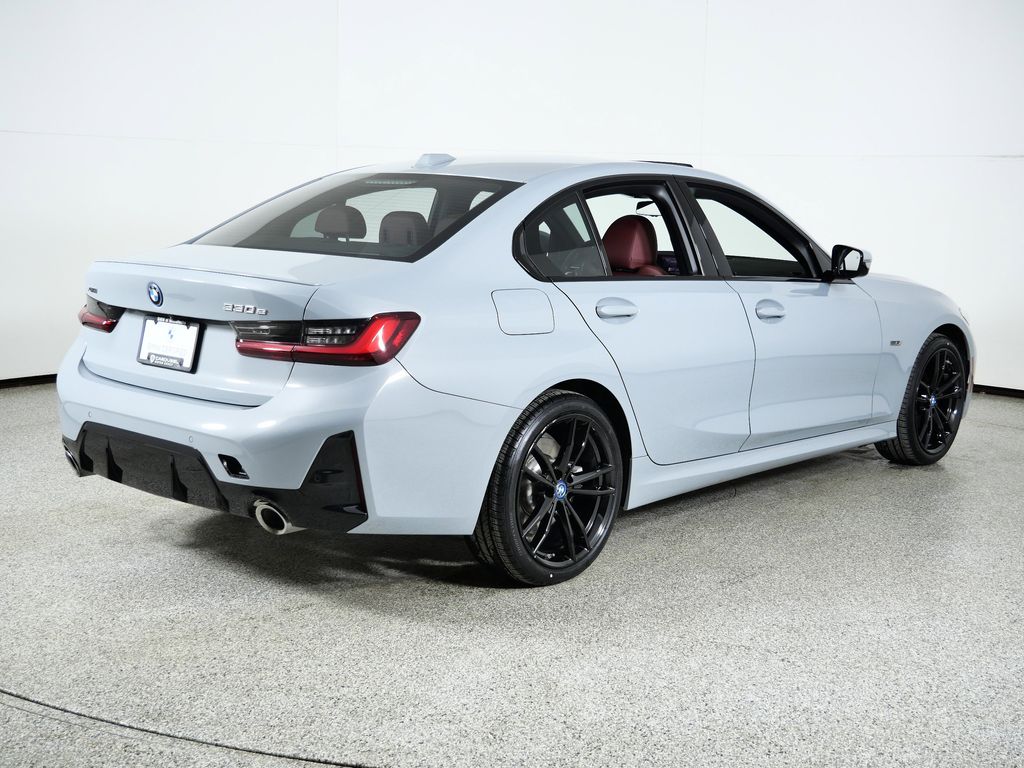 Thumbnail: 2023 BMW 3 Series - 11