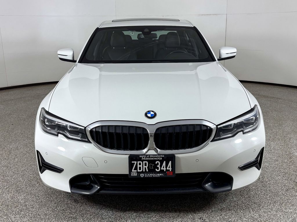 Thumbnail: 2022 BMW 3 Series - 3
