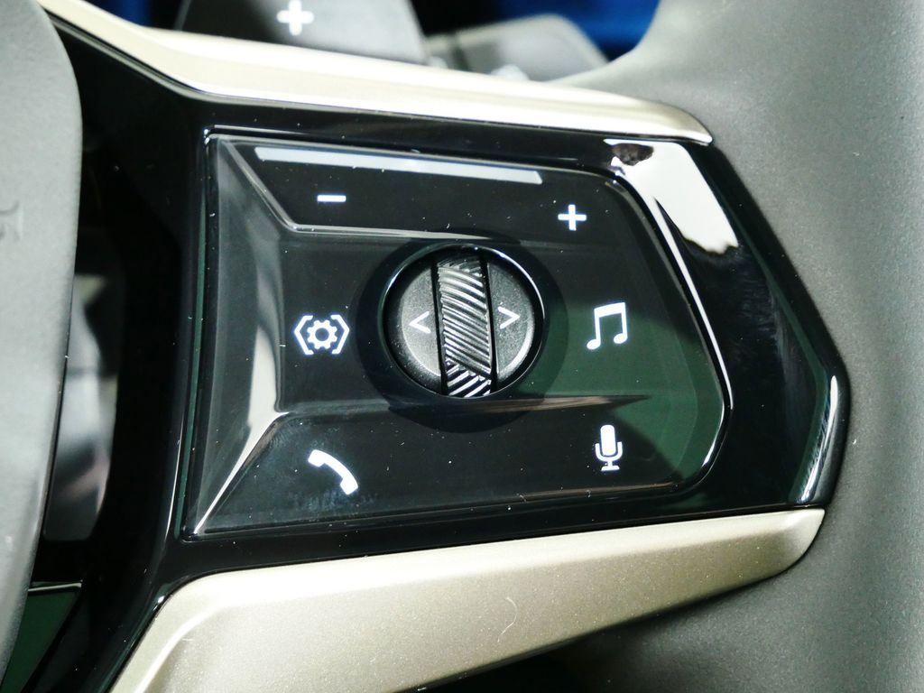 Thumbnail: 2025 BMW X3 - 38