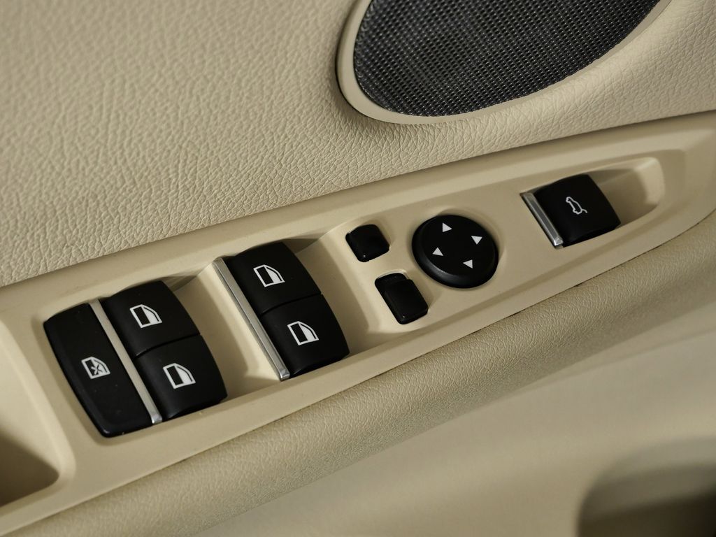 Thumbnail: 2015 BMW X5 - 37