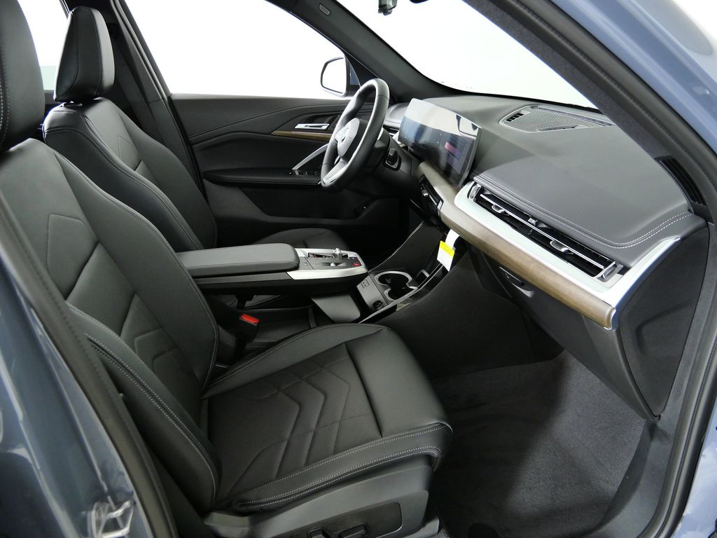 Thumbnail: 2026 BMW X1 - 20