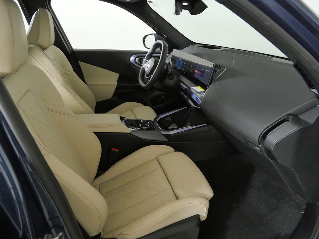 Thumbnail: 2026 BMW X3 - 21