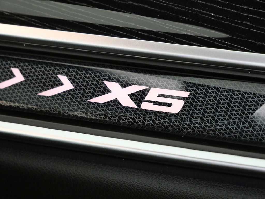 Thumbnail: 2026 BMW X5 - 24