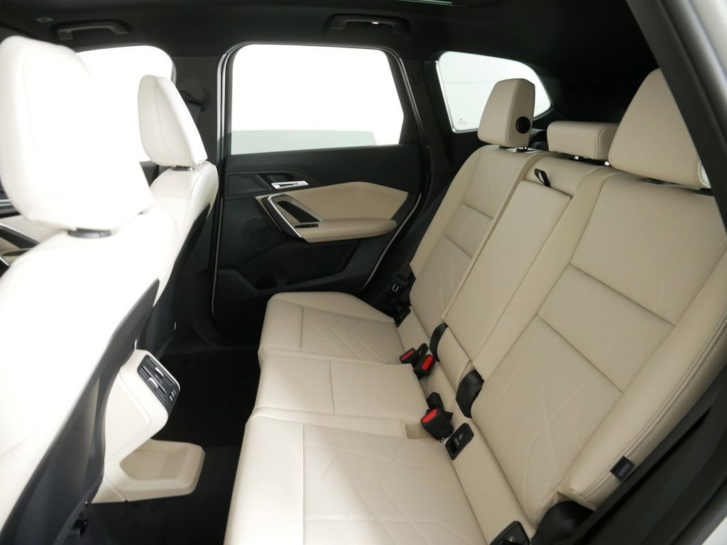 Thumbnail: 2025 BMW X1 - 30