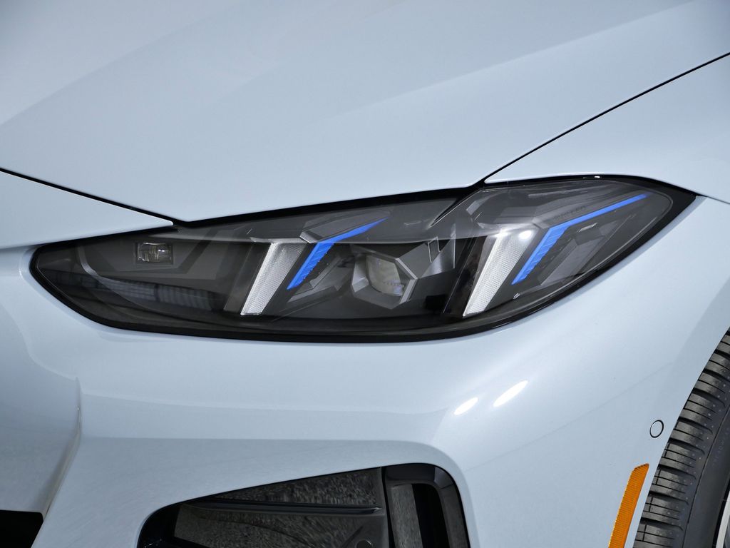 Thumbnail: 2026 BMW i4 - 3