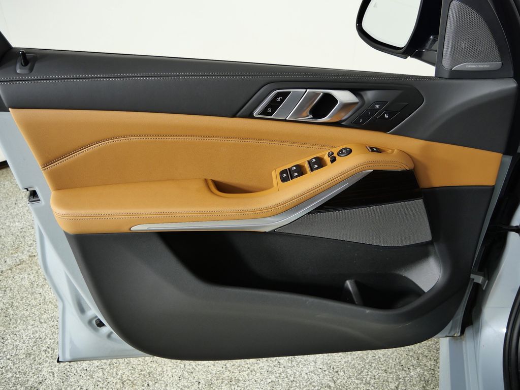 Thumbnail: 2024 BMW X5 - 39