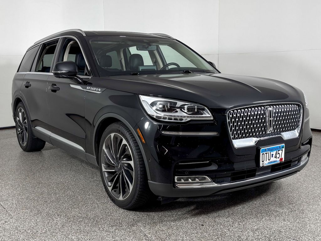 Thumbnail: 2020 Lincoln Aviator - 4