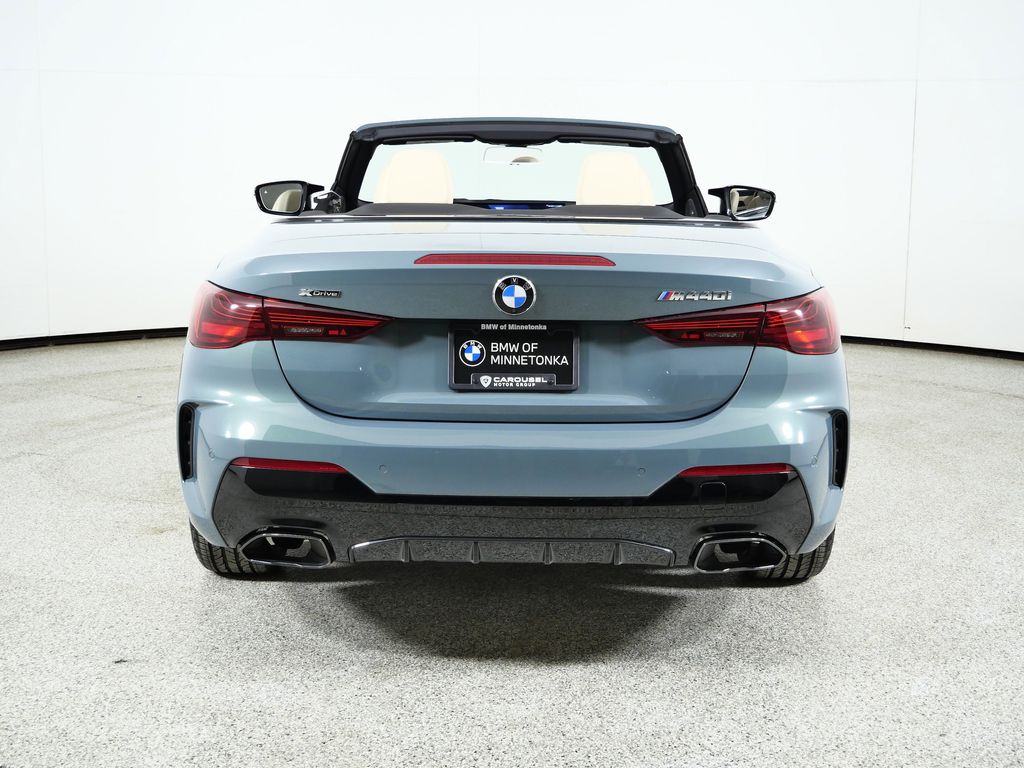 Thumbnail: 2025 BMW 4 Series - 11