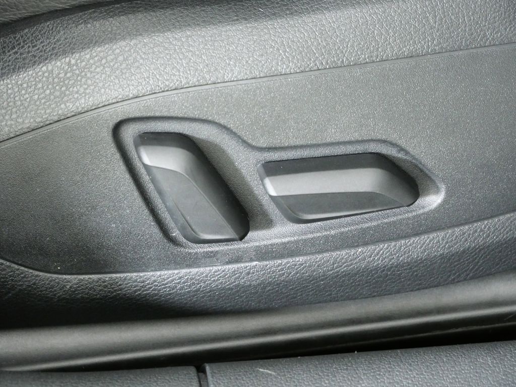 Thumbnail: 2018 Audi A4 - 23