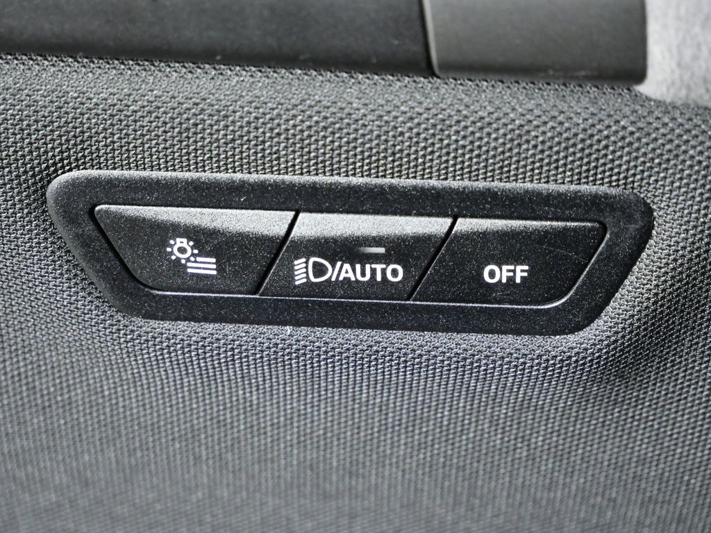 Thumbnail: 2026 BMW iX - 39