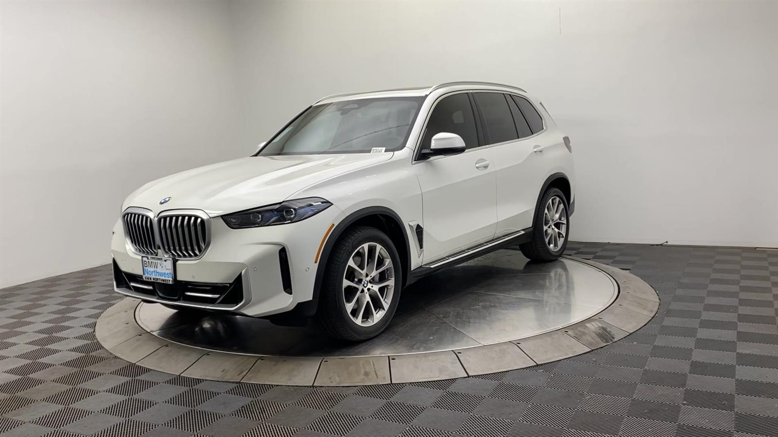 Used 2024 BMW X5 40i with VIN 5UX23EU07R9V39732 for sale in Tacoma, WA