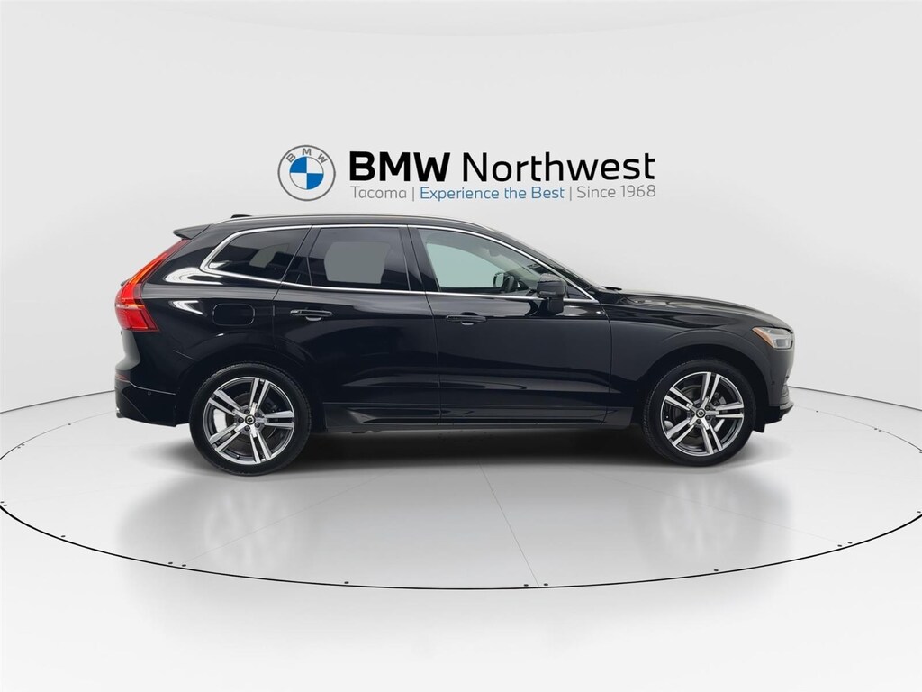 Used 2018 Volvo XC60 Momentum SUV