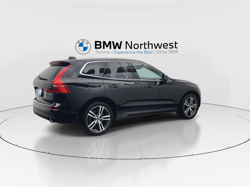 Used 2018 Volvo XC60 Momentum SUV