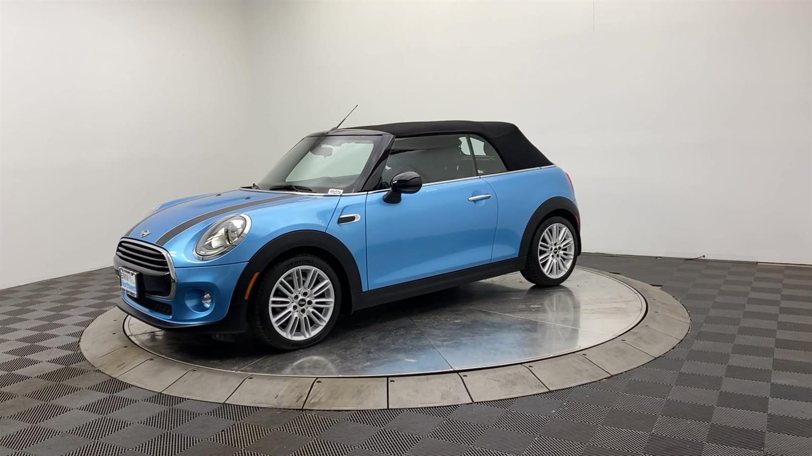 Used 2017 MINI Cooper Base with VIN WMWWG5C57H3C20076 for sale in Tacoma, WA