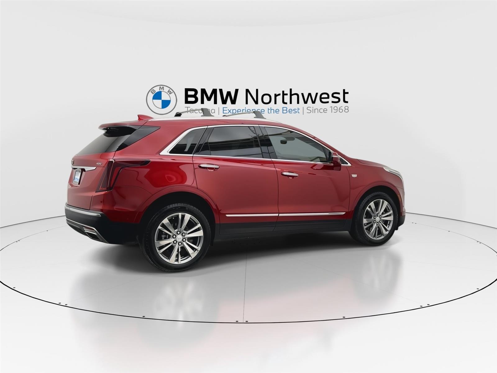 2024 Cadillac XT5 Platinum Premium Luxury photo 3