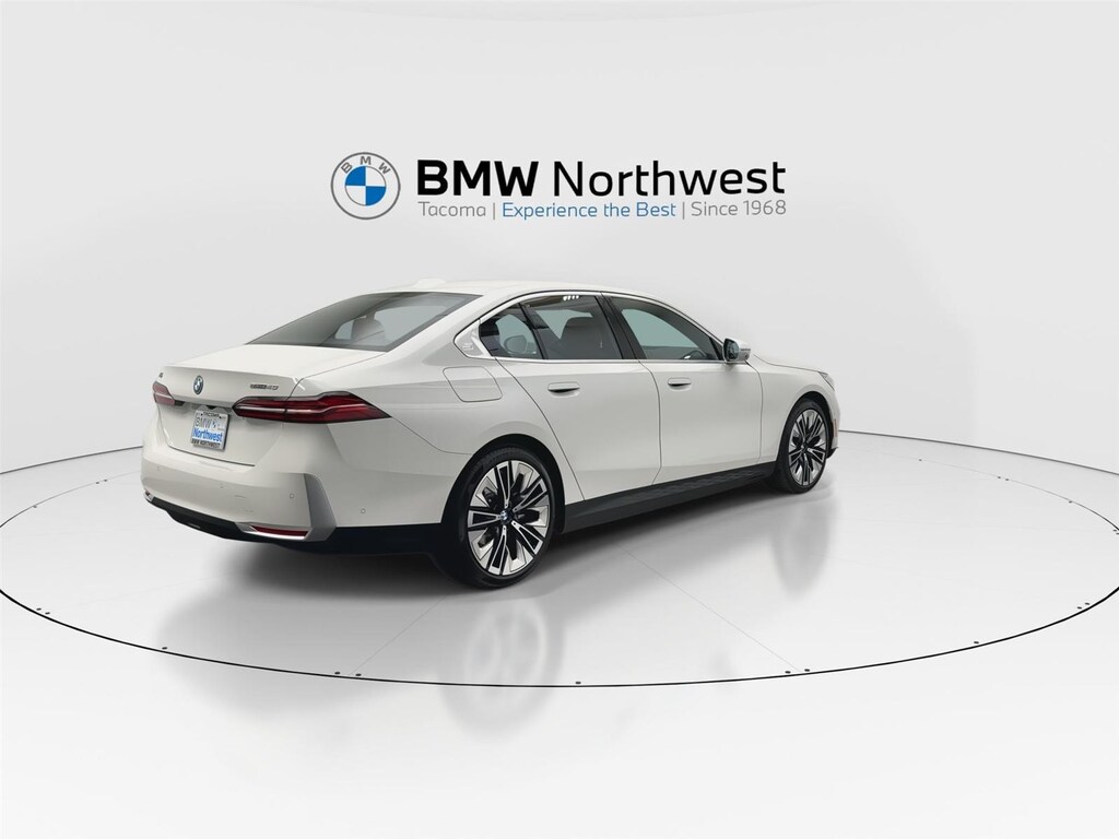 New 2026 BMW i5 eDrive40 Sedan