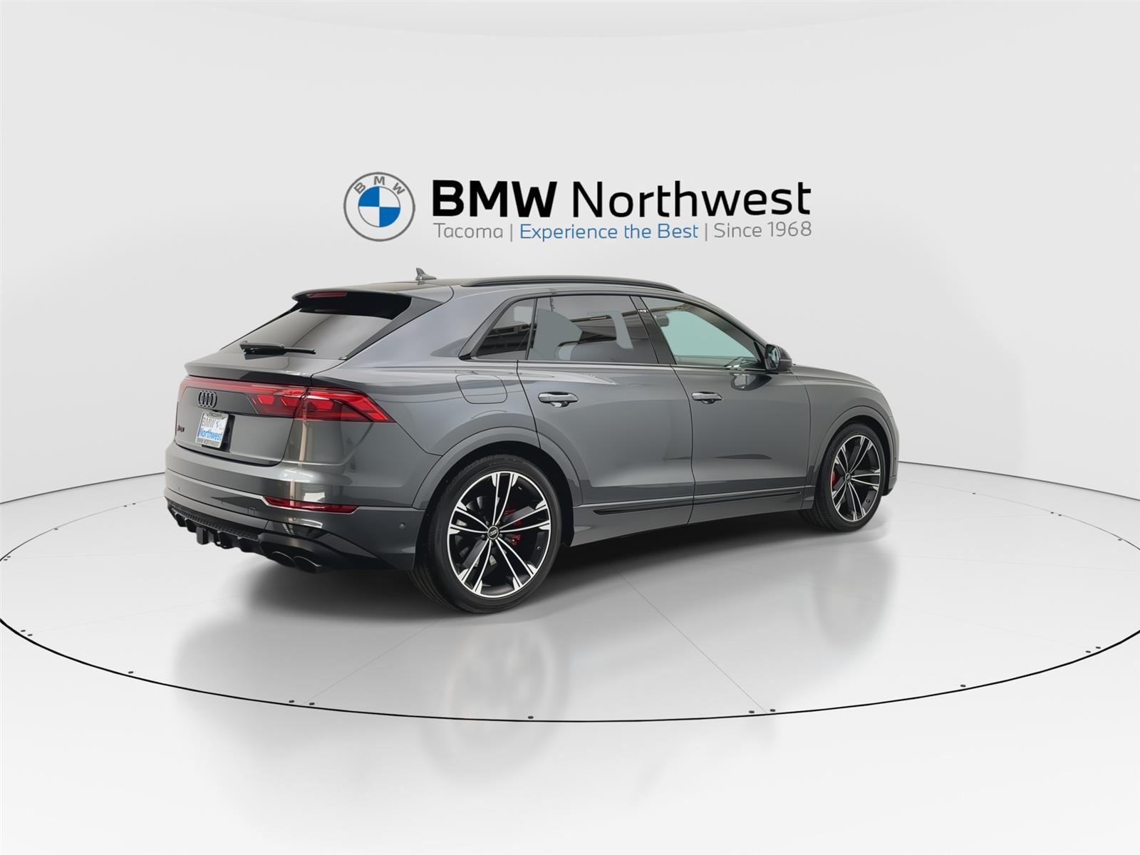 2024 Audi SQ8 Prestige photo 3