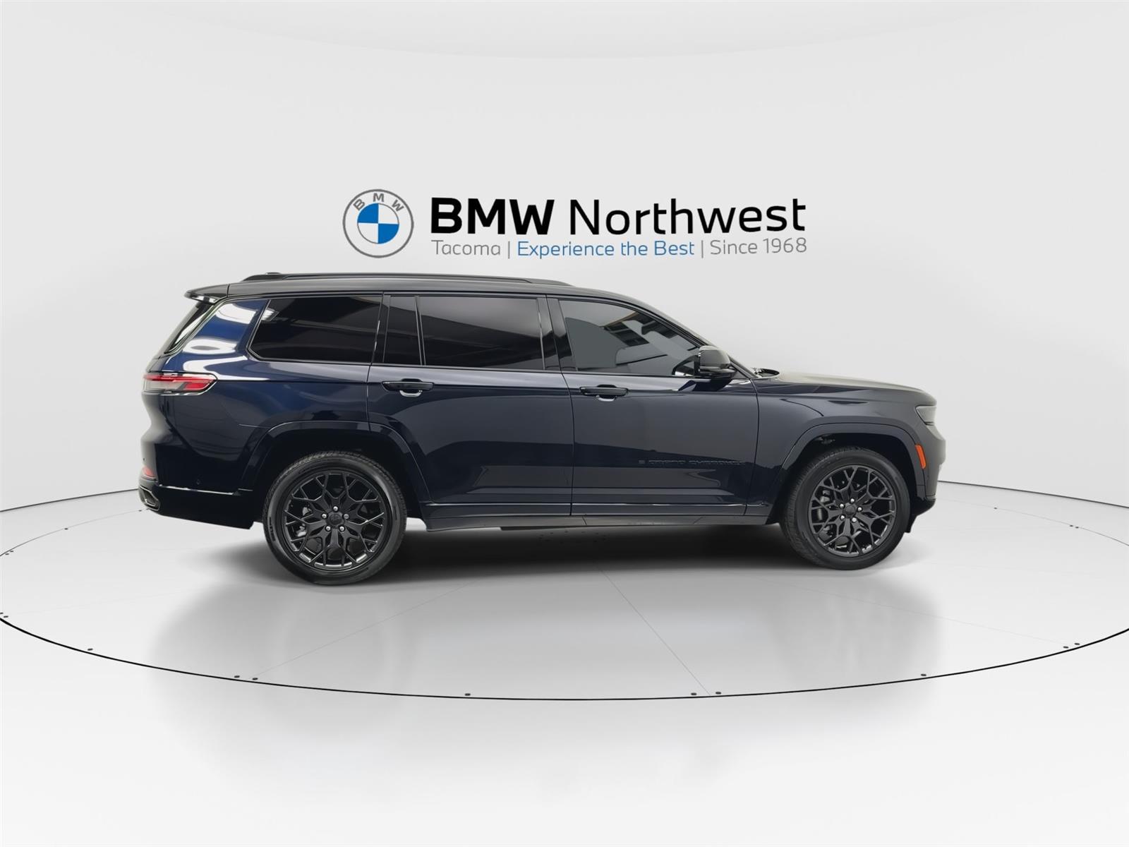 2024 Jeep Grand Cherokee L Summit photo 2