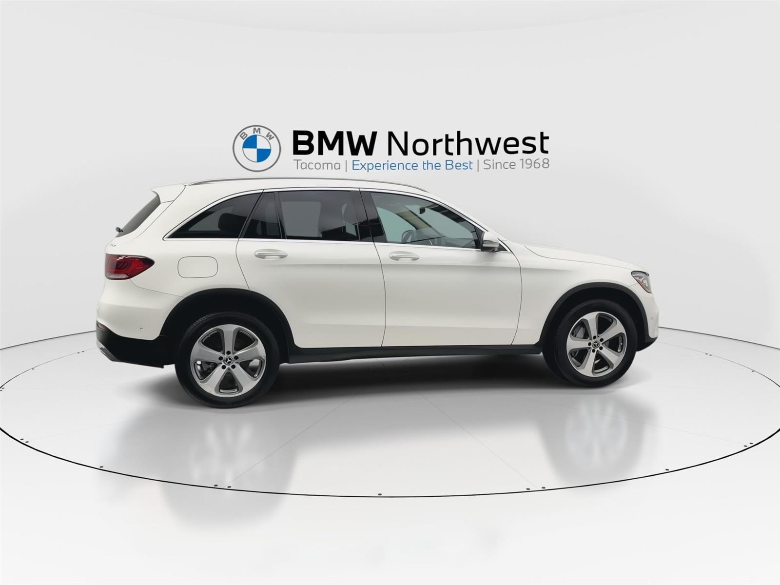 2022 Mercedes Benz GLC 300 4MATIC photo 4