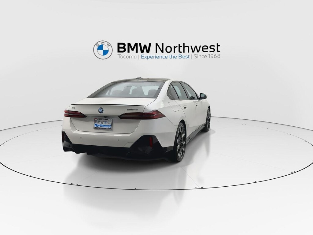 New 2026 BMW i5 eDrive40 Sedan